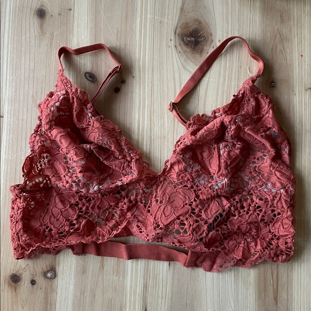 (2) Victoria's Secret Lace Bralette Duo - Picture 6 of 8